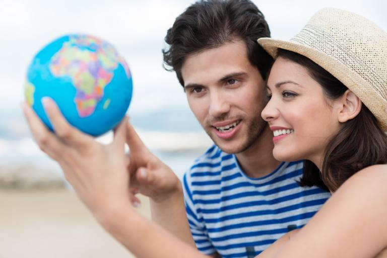 Fotolia Urlaub suchen Globus