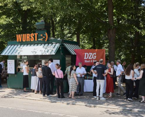 Viel Besuch bei der "Meet & Eat"-Aktion der DZG